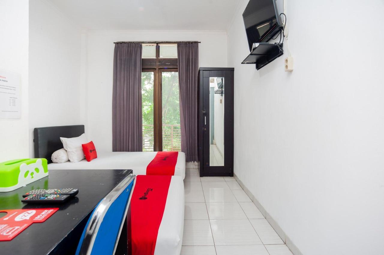 Reddoorz Syariah Near Grand Galaxy Park Hotel Ceger Buitenkant foto